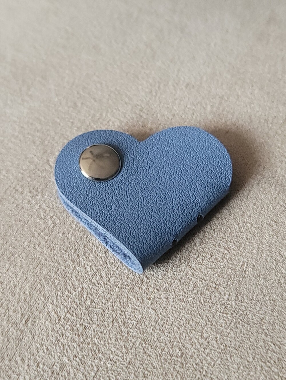 LEATHER Heart Cable Wire Organizer